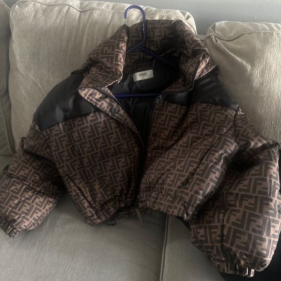Crop Coat - Picture 1 of 7